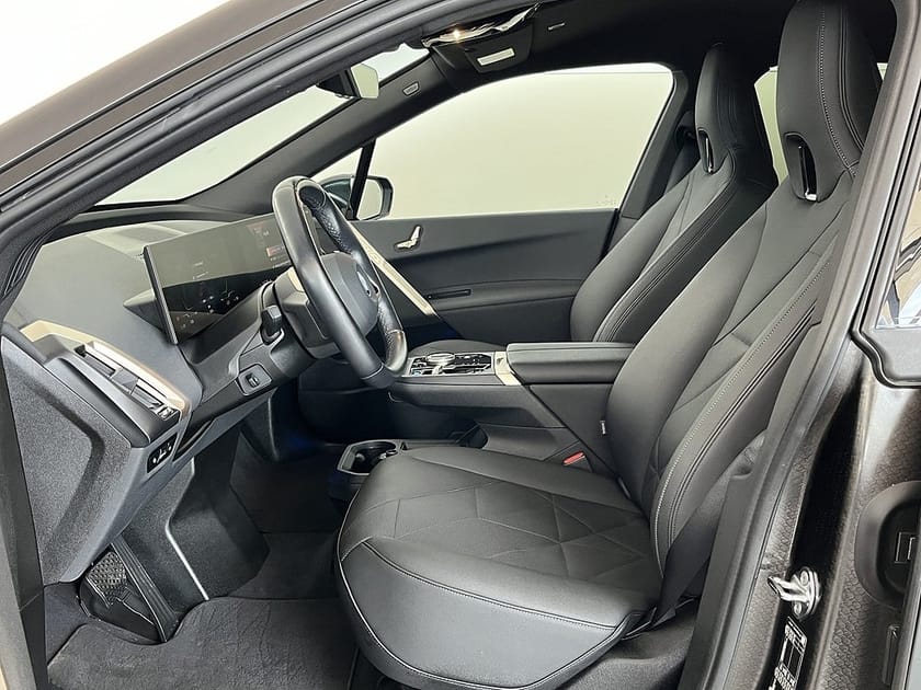 Bild 5 av BMW iX xDrive40 4,95 ränta Sportpaket Innovation 22" H/K Drag