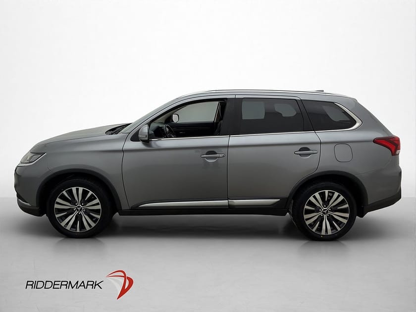 Bild 4 av Mitsubishi Outlander 150hk 4WD Comfort Kamera Drag Adaptiv