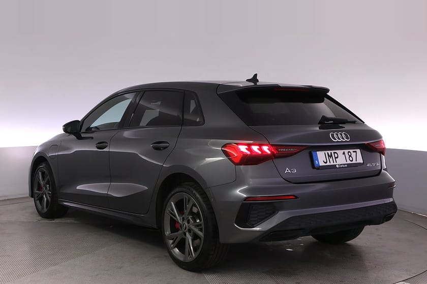 Bild 4 av Audi A3 Sportback 45 TFSI e S-line Cockpit PDC LED Adap.Fart