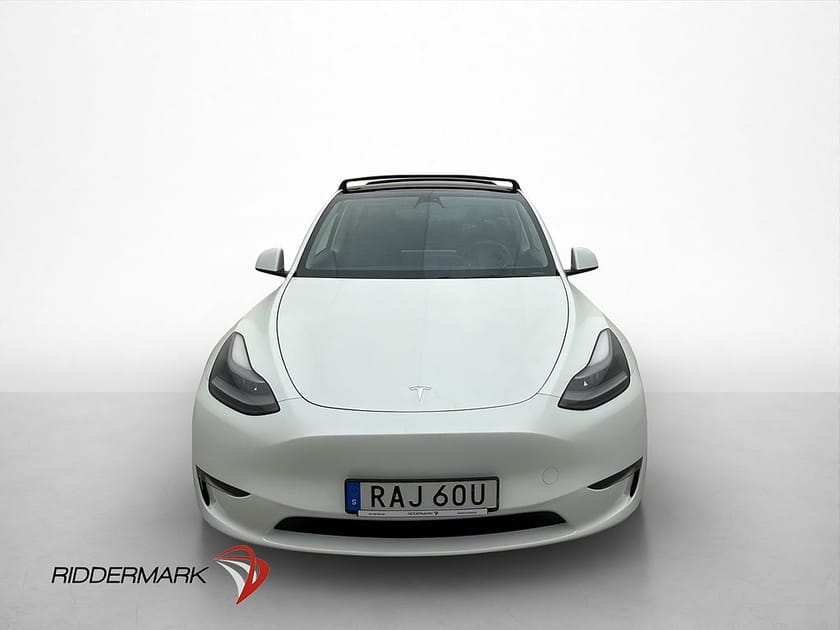 Bild 3 av Tesla Model Y Long Range AWD Drag Takräcke Autopilot MOMS