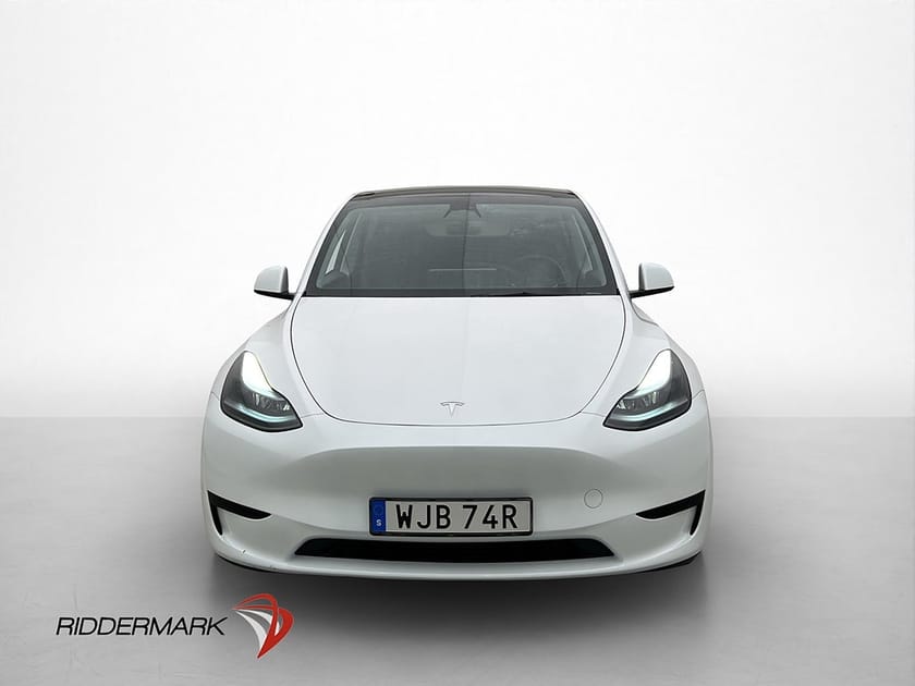 Bild 2 av Tesla Model Y Standard Range RWD Kamera Rattvärme Svensksåld