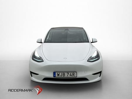 Tesla Model Y Standard Range RWD Kamera Rattvärme Svensksåld