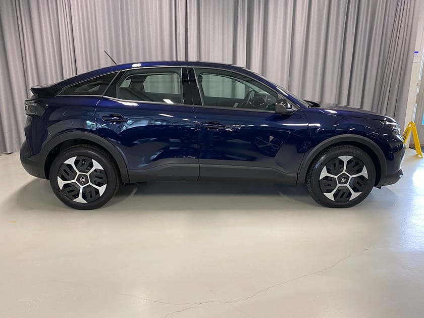 Bild 2 av Citroën C4 Hybrid 145 FL Plus 145hk Automat