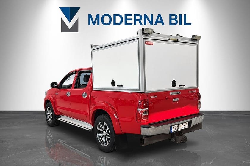 Bild 4 av Toyota Hilux Dubbelhytt 3.0 D-4D 171hk 4x4 Automat Kåpa M-värm Extraljus Drag