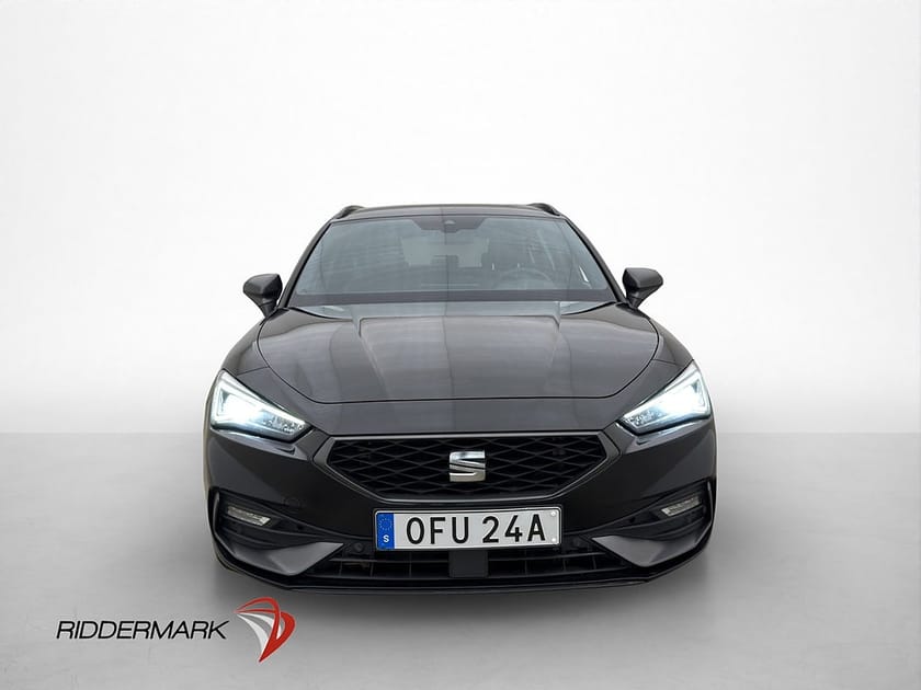 Bild 2 av SEAT León Sportstourer e-Hybrid 204hk FR Cockpit Kamera Drag