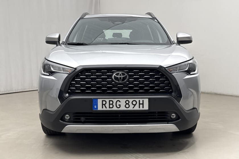 Bild 5 av Toyota Corolla Cross Hybrid AWD-i Elhybrid (197hk) Backkamera