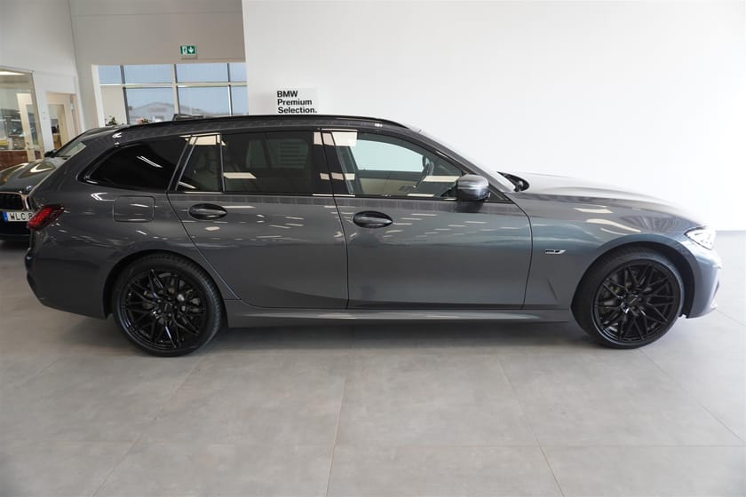 Bild 3 av BMW 330e xDrive Touring Steptronic, 292hk