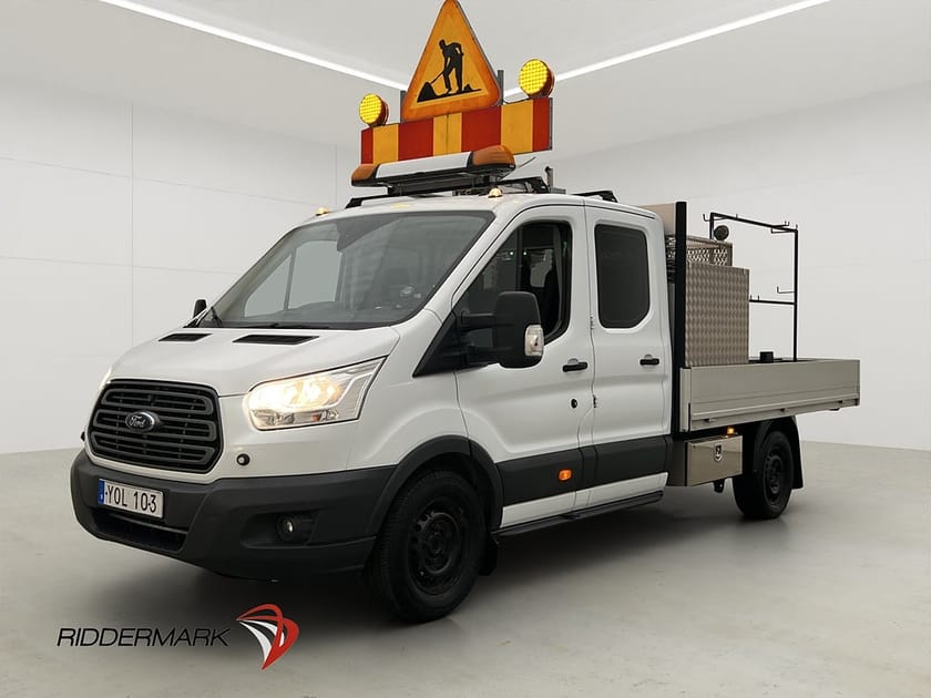 Bild 3 av Ford Transit 350 Chassi Dubbelhytt KRANBIL Värm Drag B-Kam Moms