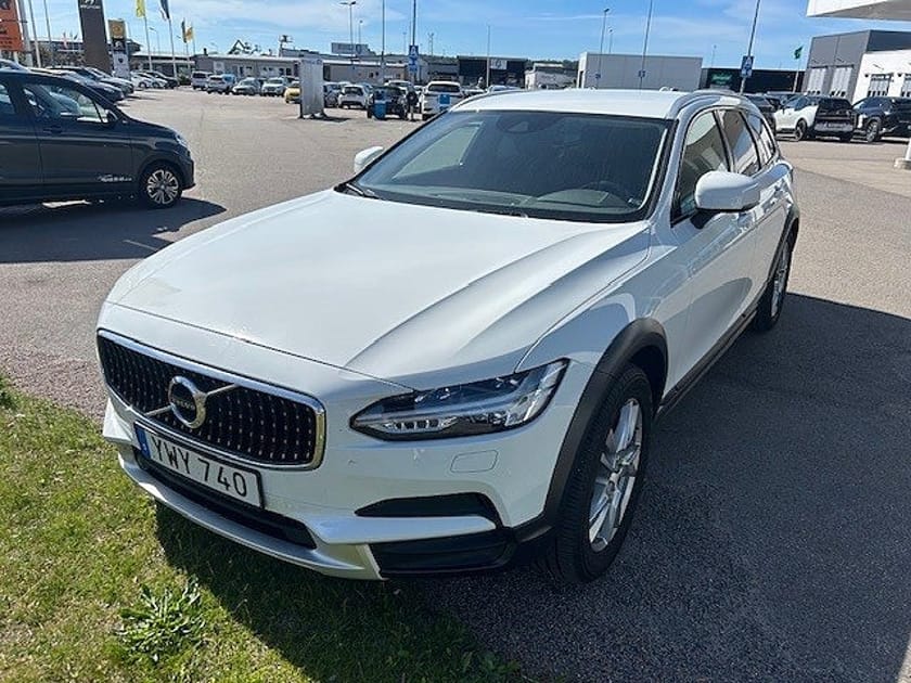 Bild 1 av Volvo V90 Cross Country D4 AWD Automat Momentum 4x4 190hk / Drag / Kamrem Bytt.
