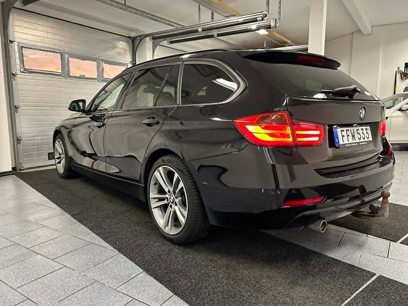 Bild 4 av BMW 320d xDrive Touring 320 184 hk Sport line Drag Välservad