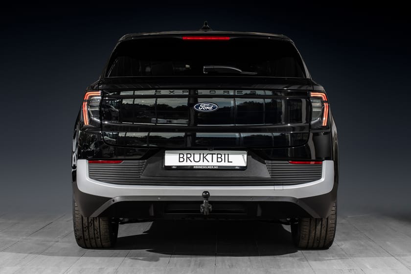 Bilde 4 av Ford Explorer EV Extended Range AWD Premium | 1.800kg Krok! | B&O