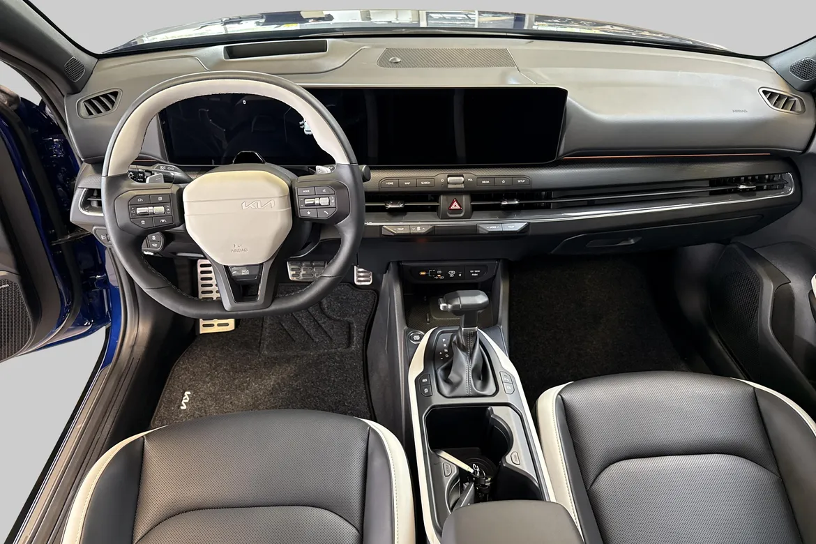 picture of a car