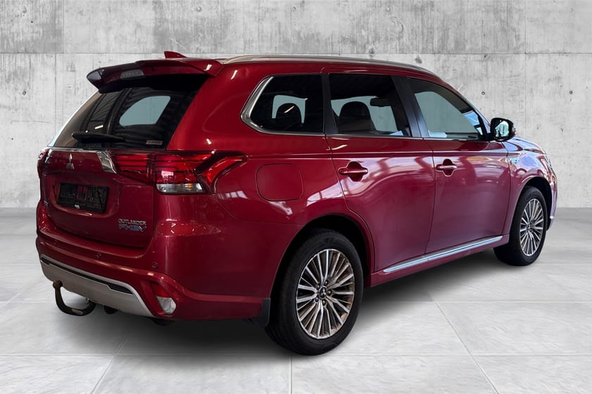 Bilde 5 av Mitsubishi Outlander PHEV PHEV/Instyle+/Krok/R&F/ACC/Oppv.rute/360°kam/Keyless+