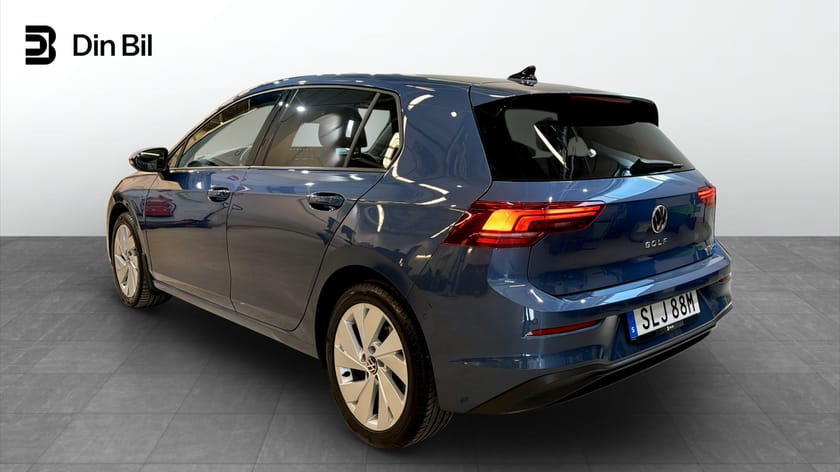 Bild 3 av Volkswagen Golf eTSI150 DSG Life P-värmare/Backkamera