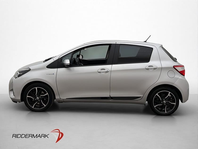 Bild 4 av Toyota Yaris Hybrid Style Kamera 0.36l/mil 360:- skatt