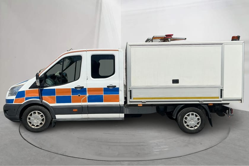 Bild 3 av Ford Transit 350 Chassi Dubbelhytt TDCi (170hk) Reparationsobjekt