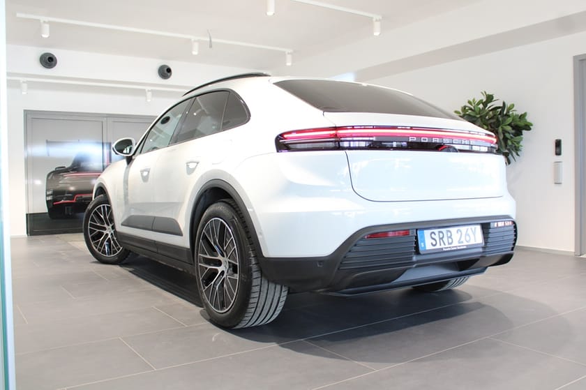 Bild 2 av Porsche Macan 4 Electric 