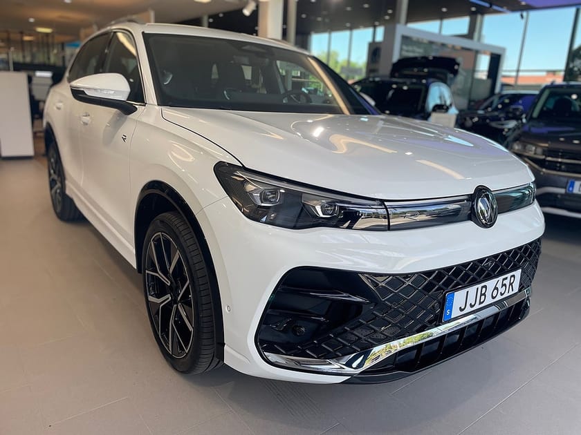 Bild 3 av Volkswagen Tiguan eHybrid R-Line-Edition 4295kr/mån JUNI ERBJUDANDE