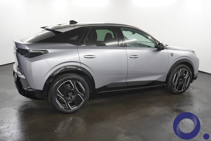 Bilde 2 av Peugeot E-3008 GT, Tilhengerfeste, skinn, massasje