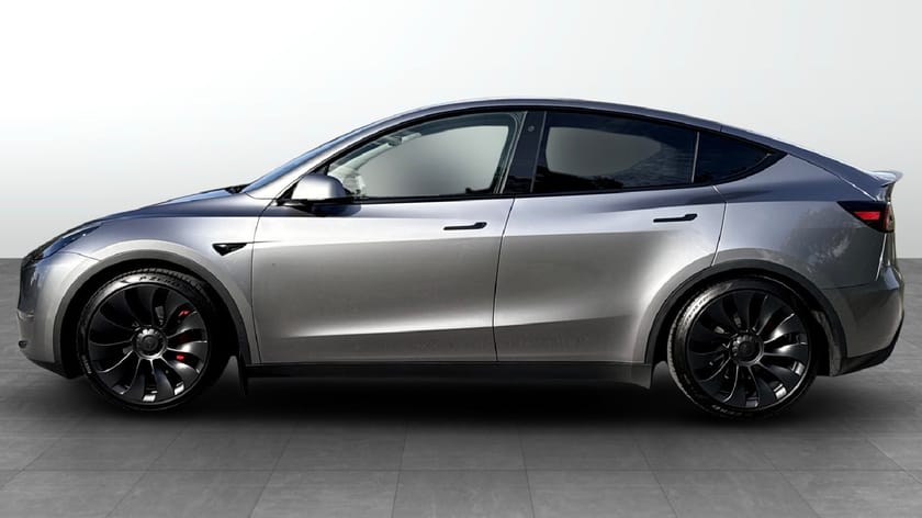 Bilde 2 av Tesla Model Y Performance Performance/21"org. s+v/hengerfeste. Som ny/en eier