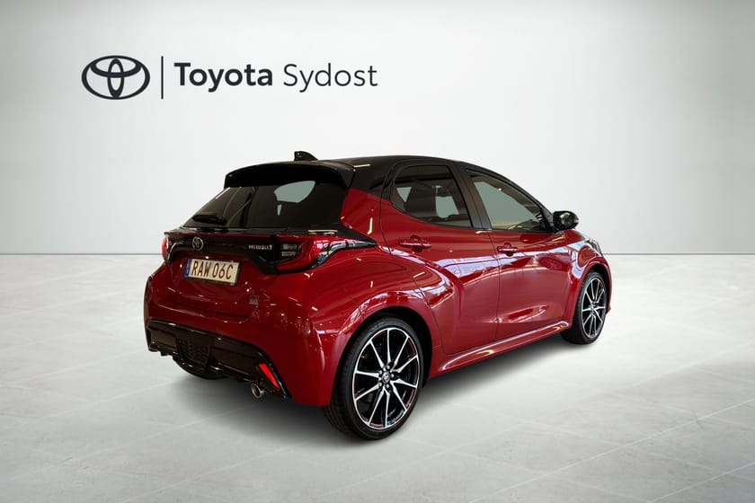 Bild 3 av Toyota Yaris Hybrid 1,5 5D GR SPORT BI-TONE PLUSPAKET