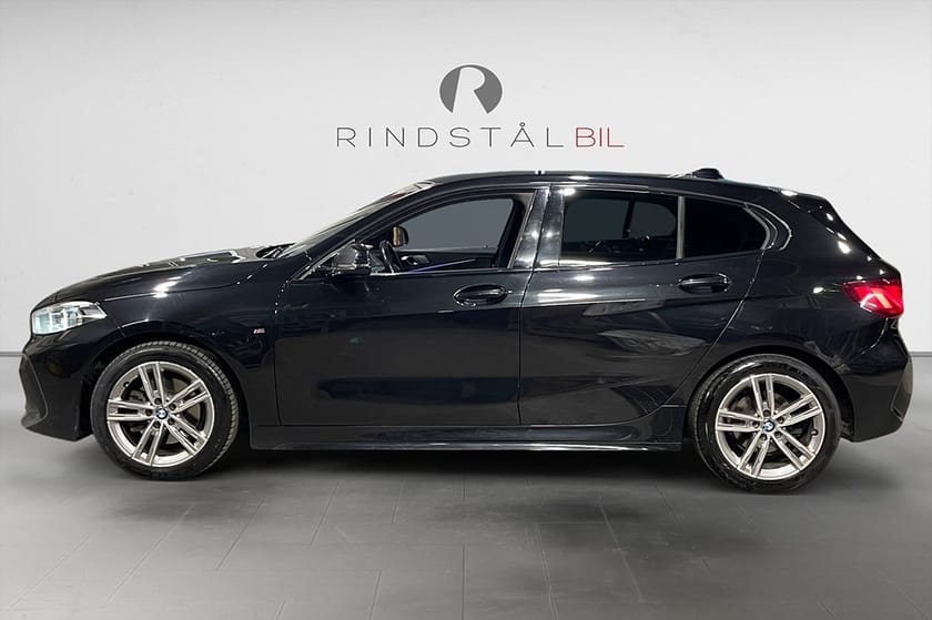 Bild 4 av BMW 118d 150 HK AUT M-SPORT PDC HiFi RATTVÄRME 0.40L/MIL 17"