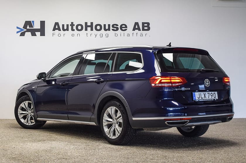 Bild 2 av Volkswagen Passat Alltrack 2.0 TSI 4M 220HK Värmare Drag Skinn Cockpit