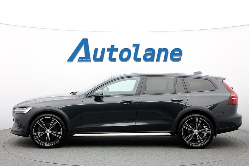 Bild 5 av Volvo V60 Cross Country D4 AWD B&W,360°,20",Drag,BLIS,Värmare,HUD,GPS 190hk