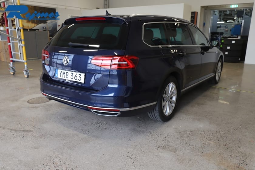 Bild 2 av Volkswagen Passat Variant GTE DSG6 Dragpaket