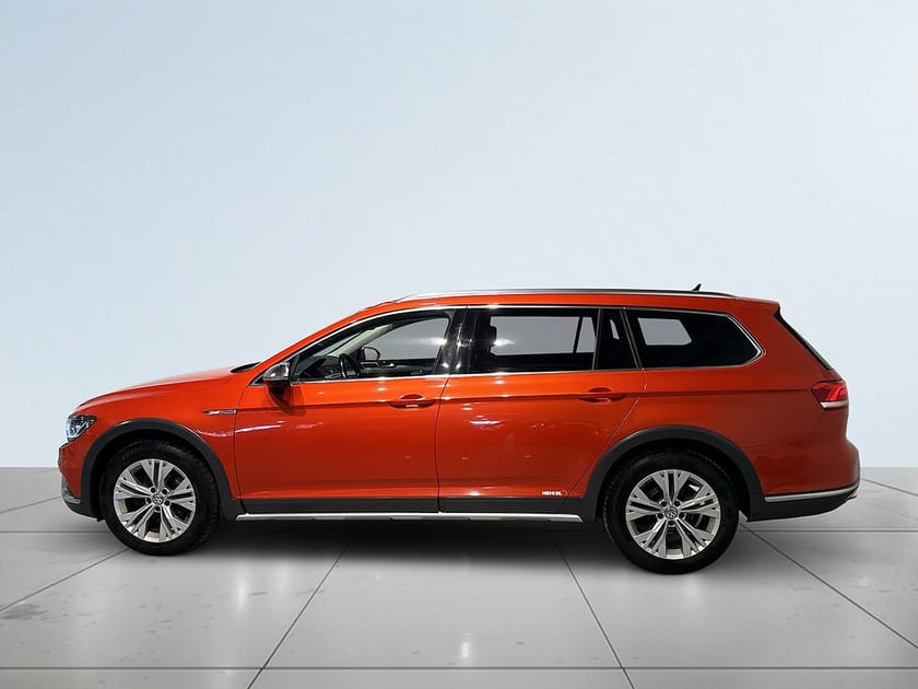 Bild 4 av Volkswagen Passat Alltrack 2.0 4Motion Drag Kamera Dvärm Mvärm Rattvärme S/V-hjul