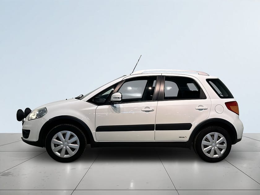 Bild 4 av Suzuki SX4 1.6 4x4 Dragkrok Motorvärmare Kamkedja S/V-hjul