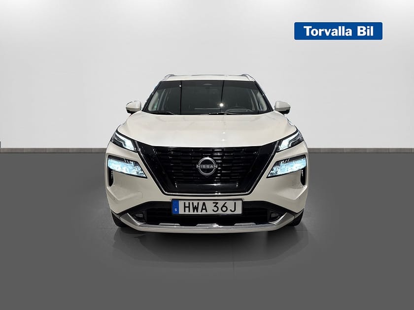 Bild 2 av Nissan X-Trail e-4ORCE AWD 214hk Tekna Design, 360kam,Elstol,HUD, Drag