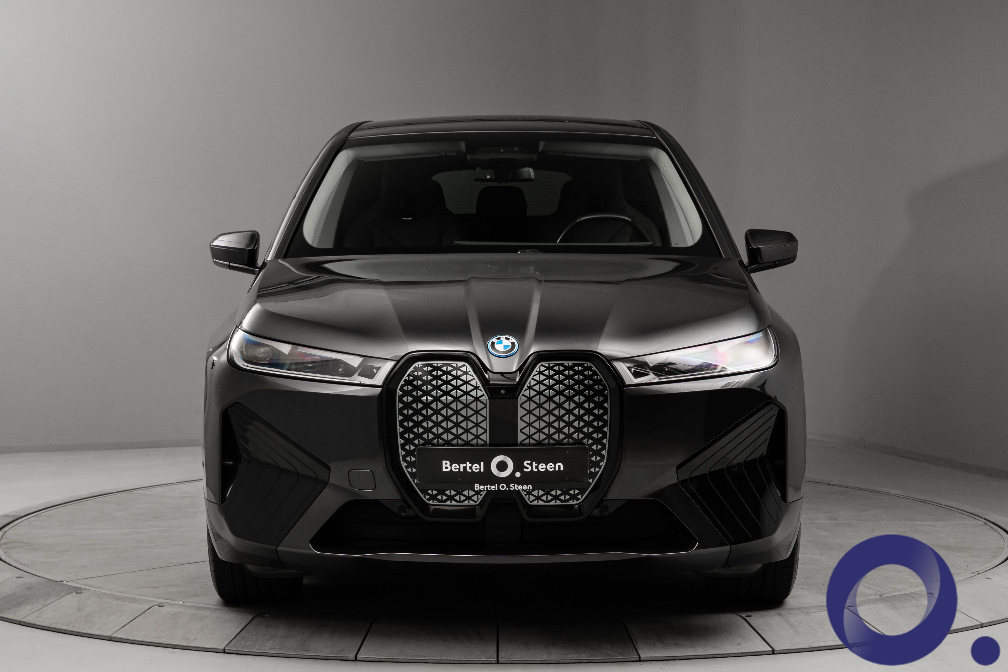BMW iX xDrive40, 326ps, 2022