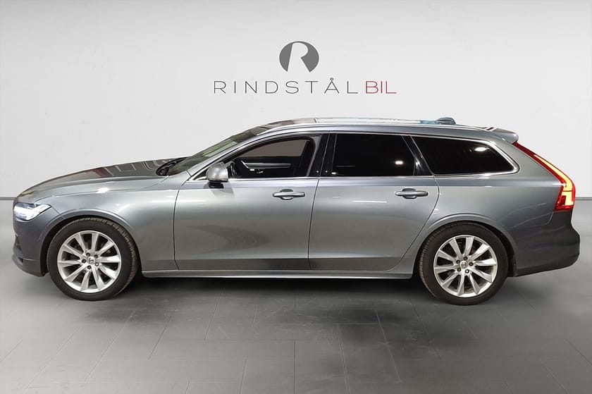 Bild 4 av Volvo V90 D4 190 HK AUT AWD MOMENTUM DRAG D-VÄRM PDC KAMREM BYTT