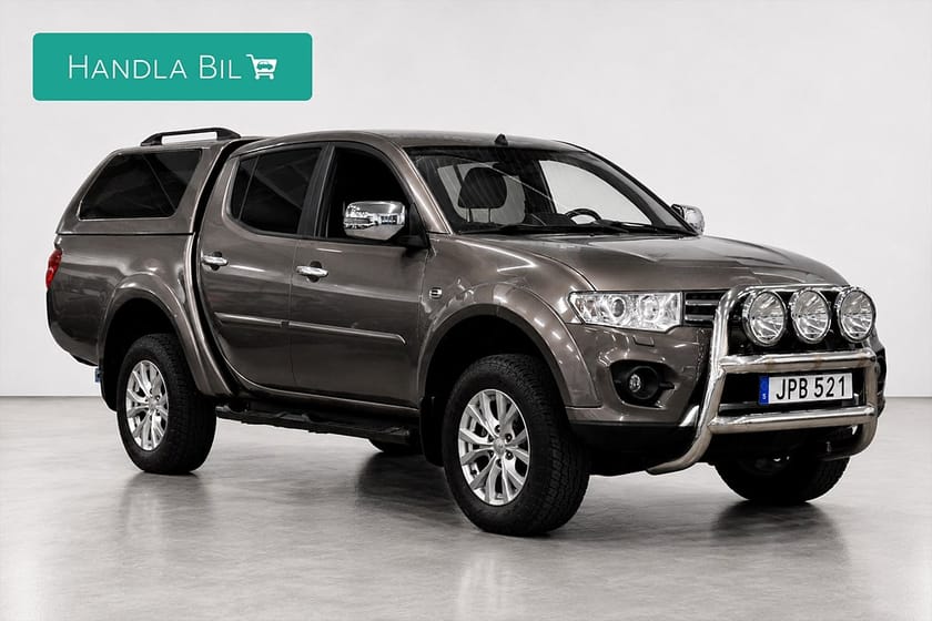 Bild 4 av Mitsubishi L200 Dubbelhytt 2.5 4x4 Aut Kåpa Skinn Drag Kam-Bytt Moms 178hk