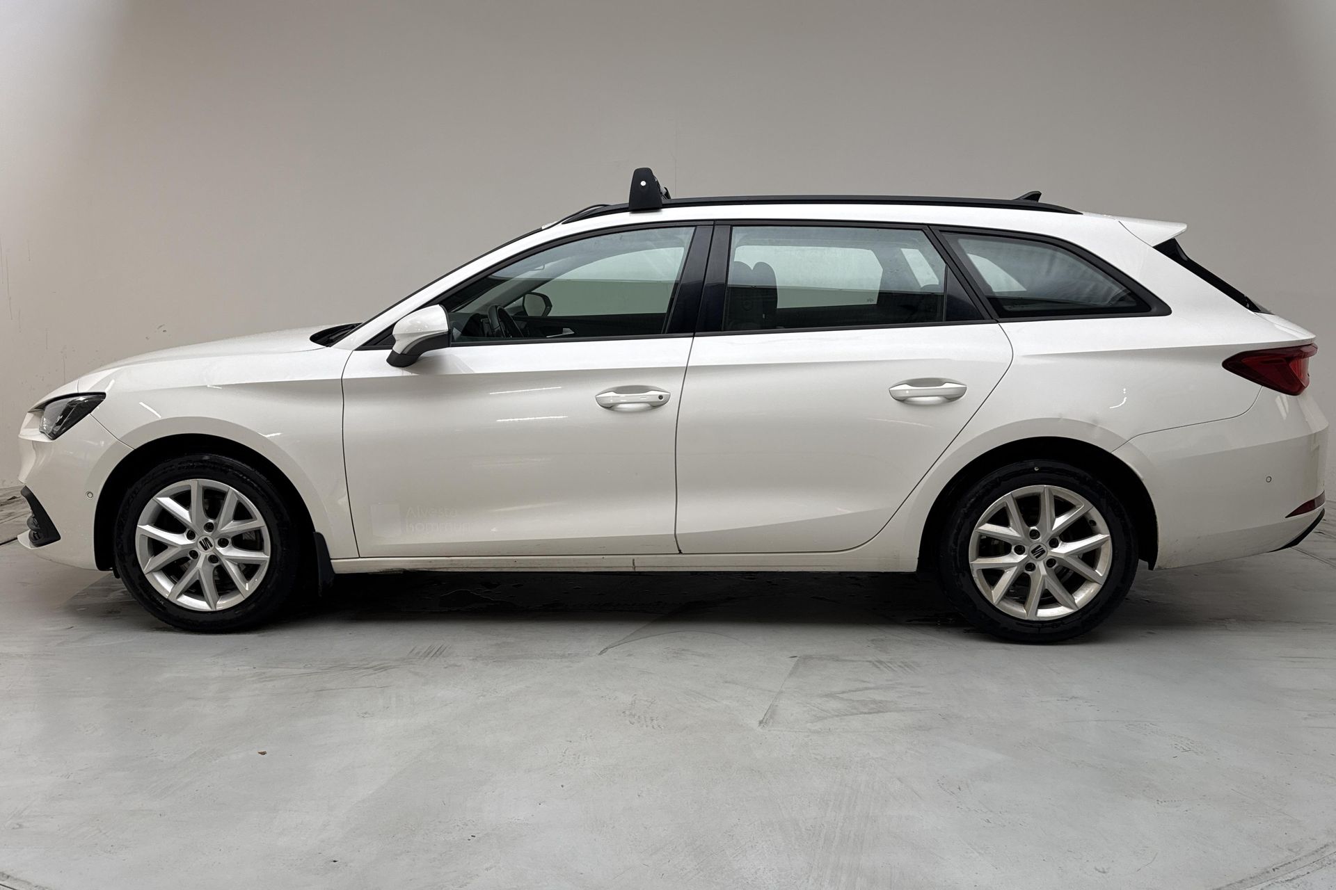 Seat Leon 1.5 TGI 2022, bild 2/10