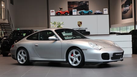 Porsche 911 Carrera 4S 996 320 hk