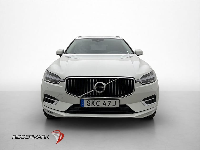 Bild 2 av Volvo XC60 Recharge T6 AWD Momentum Pano H/K Drag Kamera