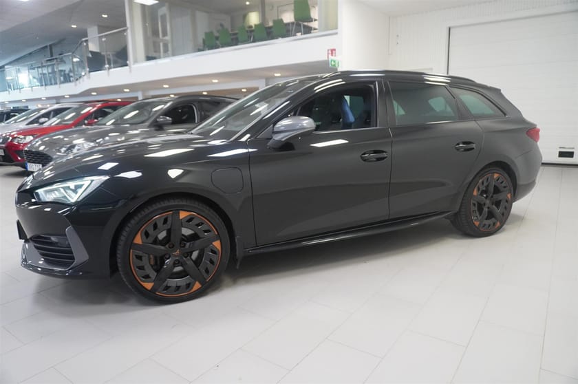 Bild 3 av CUPRA Leon Sportstourer e-Hybrid ST Vz 245 hk Aut