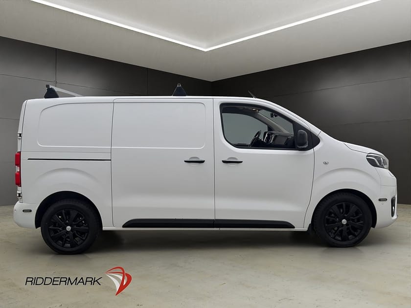 Bild 2 av Toyota Proace L2 Ny-Kamrem D-Värm Drag CARPLAY 2xDörrar Moms