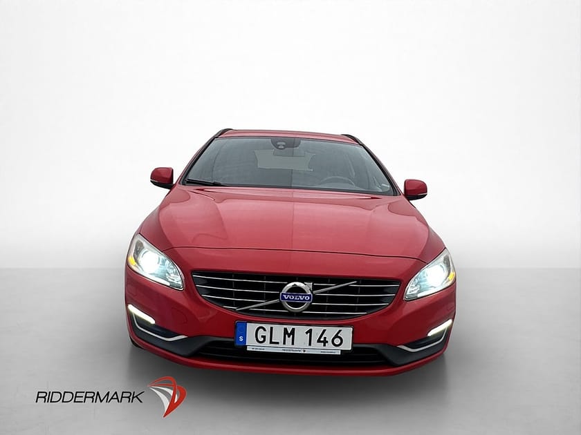 Bild 1 av Volvo V60 D4 AWD Momentum Värmare Drag P-sensorer Rattvärm