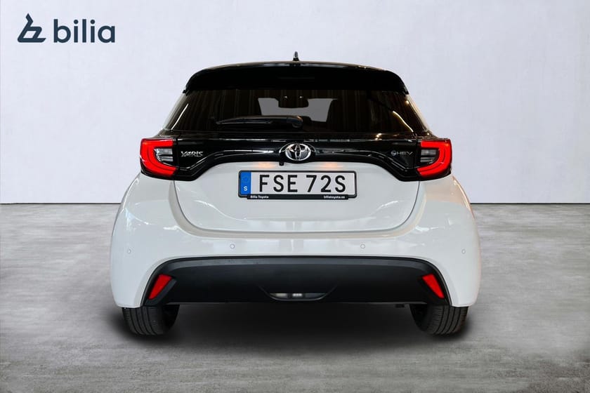 Bild 4 av Toyota Yaris Hybrid 115 1,5 5D ACTIVE PLUS SÄKERHETSPAKET