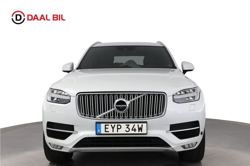 Bild 2 av Volvo XC90 7-SITS D5 AWD 235HK INSCRIPTION H/K® PANO 360-KAM HUD