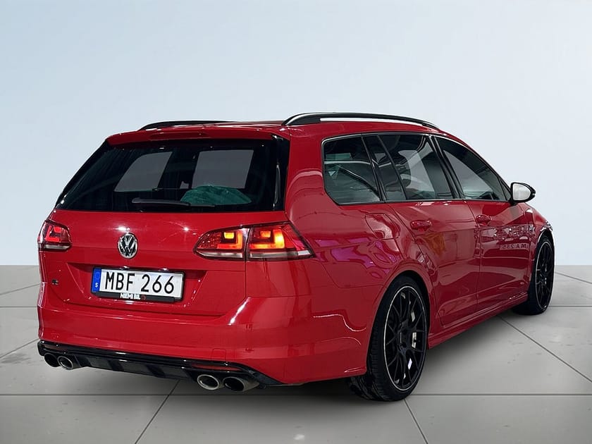 Bild 5 av Volkswagen Golf Sportscombi R 2.0 300hk AWD Mvärm Dynaudio Kamera SoV