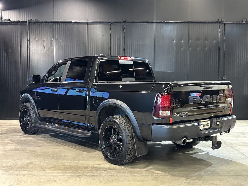 Bild 4 av RAM 1500 Crew Cab Dodge 5.7 V8 HEMI 4x4 (395hk)