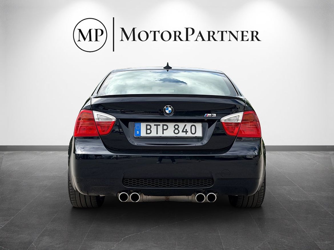 BMW M3 Sedan, bild 6 av 15