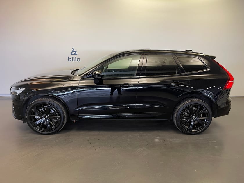 Bild 2 av Volvo XC60 T6 Plus Black Edition / Tonade rutor / Harman Kardon / Backkamera /