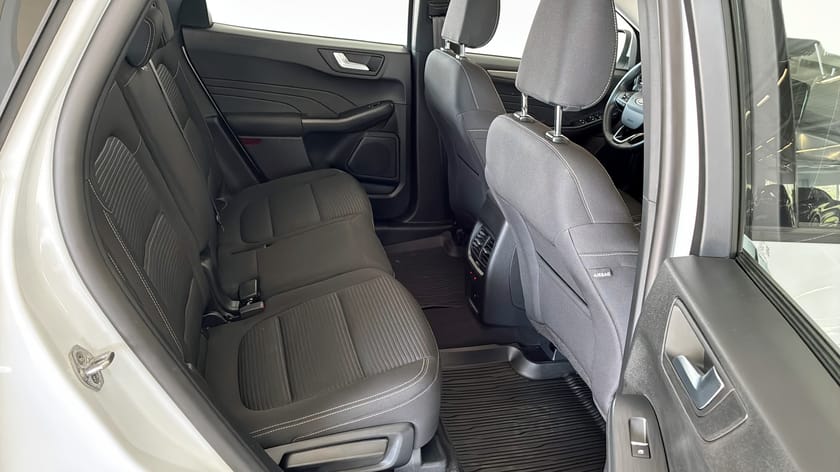 Bild 5 av Ford Kuga Plug-In Hybrid TITANIUM 2.5 FWD 225HK CVT