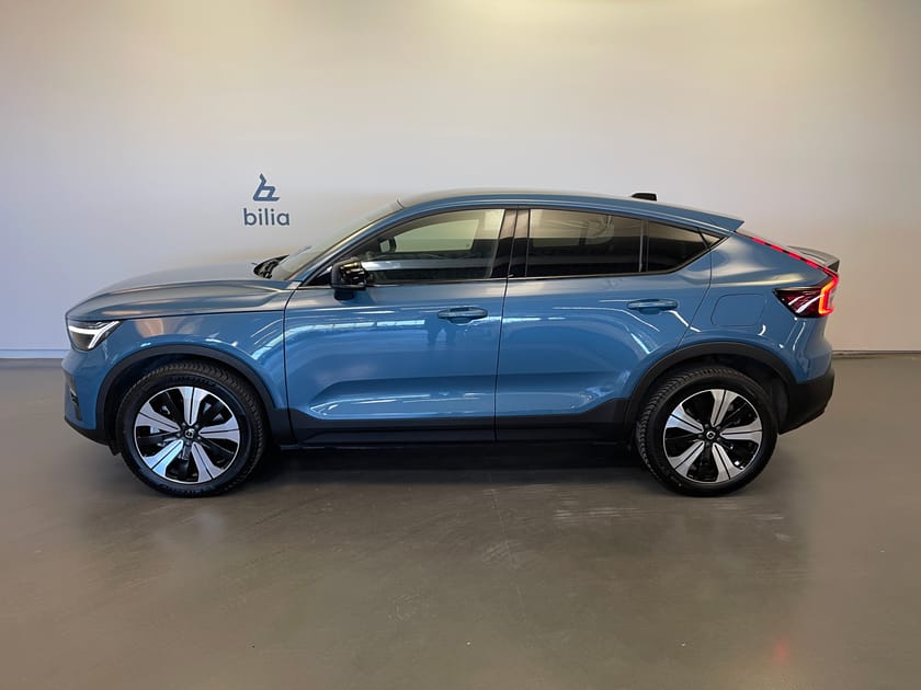 Bild 2 av Volvo C40 Recharge Single Motor Ultimate / Dragkrok / Panoramaglas tak / Tonade rutor /