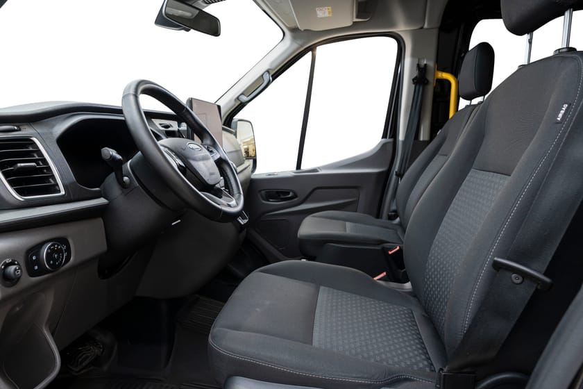 Bilde 5 av Ford Transit 460 Minibus L4 Minibuss 2.0 Limited TDCi EcoBlue 165 hk Aut. RWD